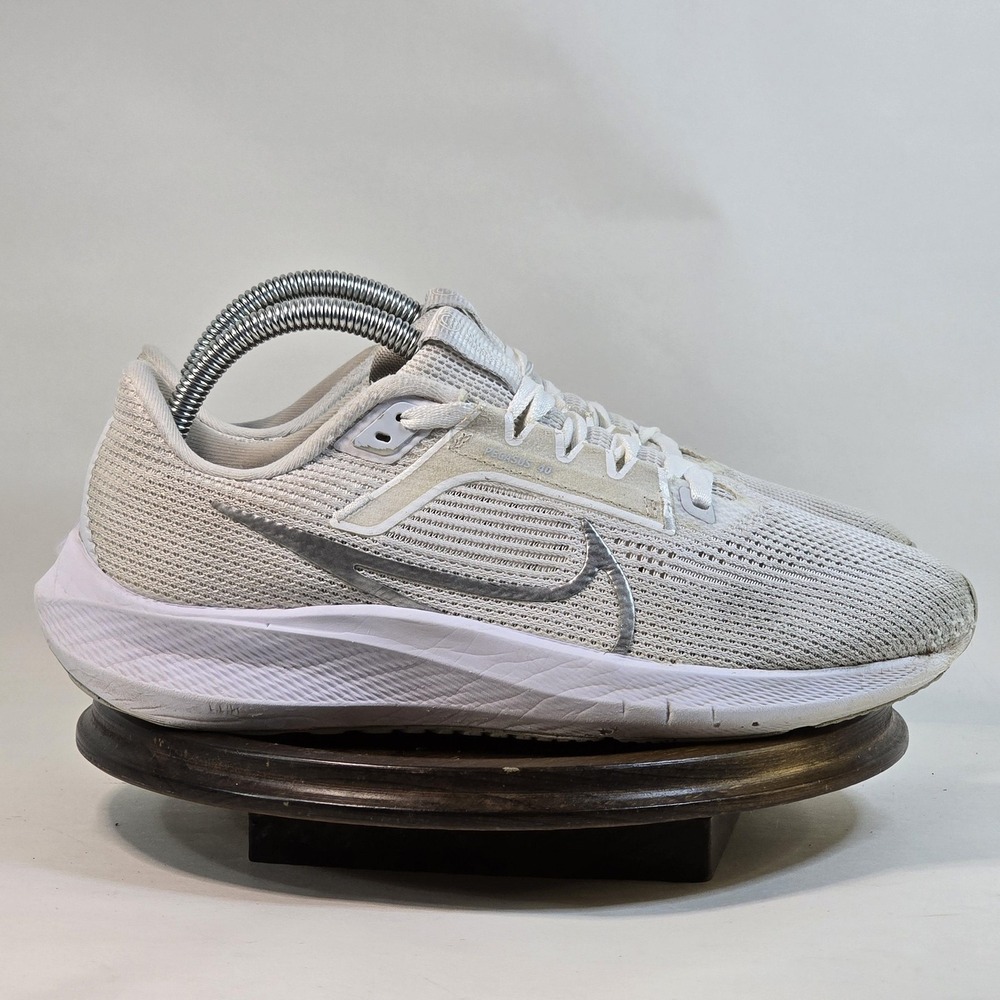 Nike Pegasus 40 Shoes Womens Size 8.5 Running Trainer DV3854-101 Sneakers